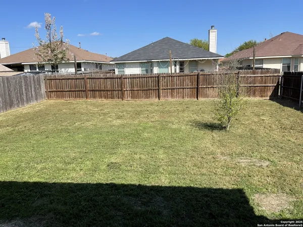 $1,550 | 8439 Blackstone Cove, Converse, TX 78109
