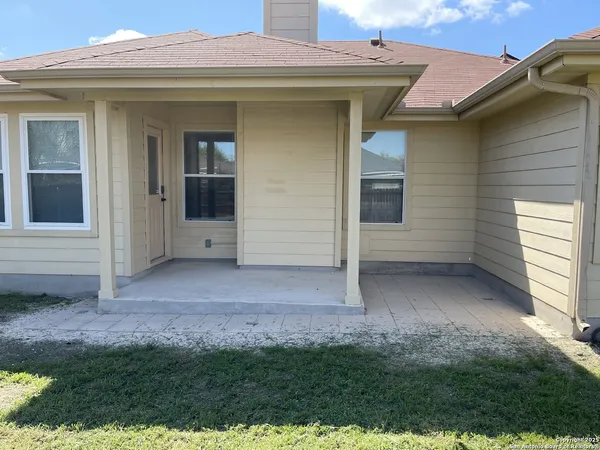 $1,550 | 8439 Blackstone Cove, Converse, TX 78109