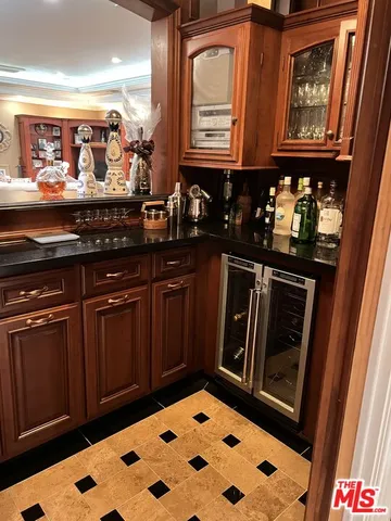 $13,999 | 11570 Sunset Boulevard, Los Angeles, CA 90049