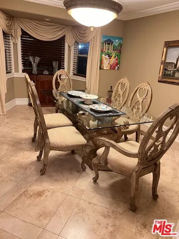 $13,999 | 11570 Sunset Boulevard, Los Angeles, CA 90049