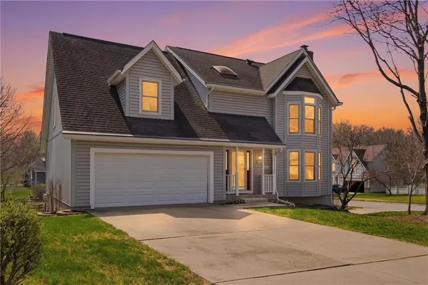 $425,000 | 1601 Northeast 81st Street, Kansas City, MO 64118