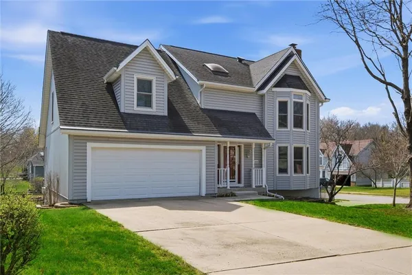 $425,000 | 1601 Northeast 81st Street, Kansas City, MO 64118