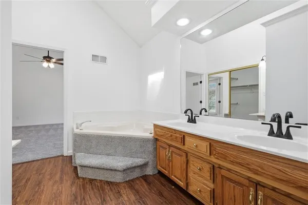 $425,000 | 1601 Northeast 81st Street, Kansas City, MO 64118