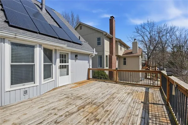 $425,000 | 1601 Northeast 81st Street, Kansas City, MO 64118