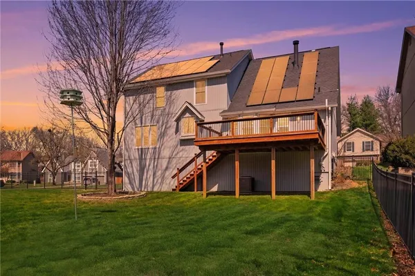 $425,000 | 1601 Northeast 81st Street, Kansas City, MO 64118