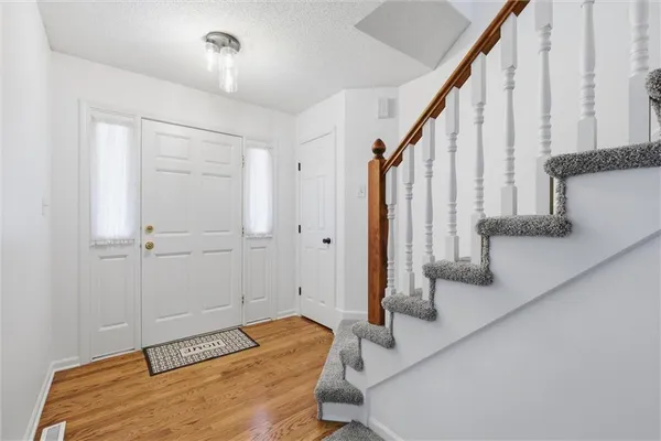 $425,000 | 1601 Northeast 81st Street, Kansas City, MO 64118