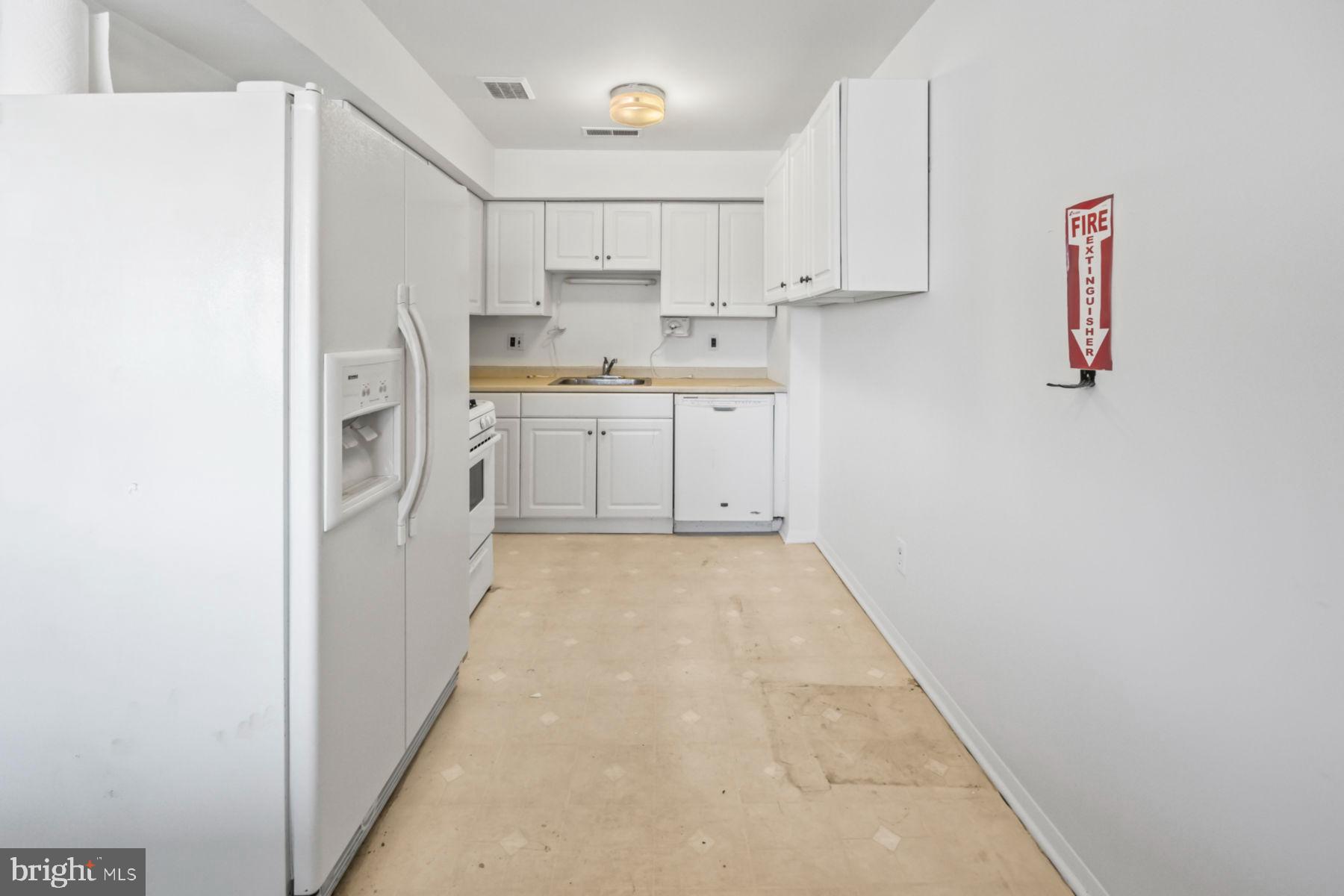 810 North Forklanding Road, Unit 212 Maple Shade, NJ 08052 - Photo 12 of 31