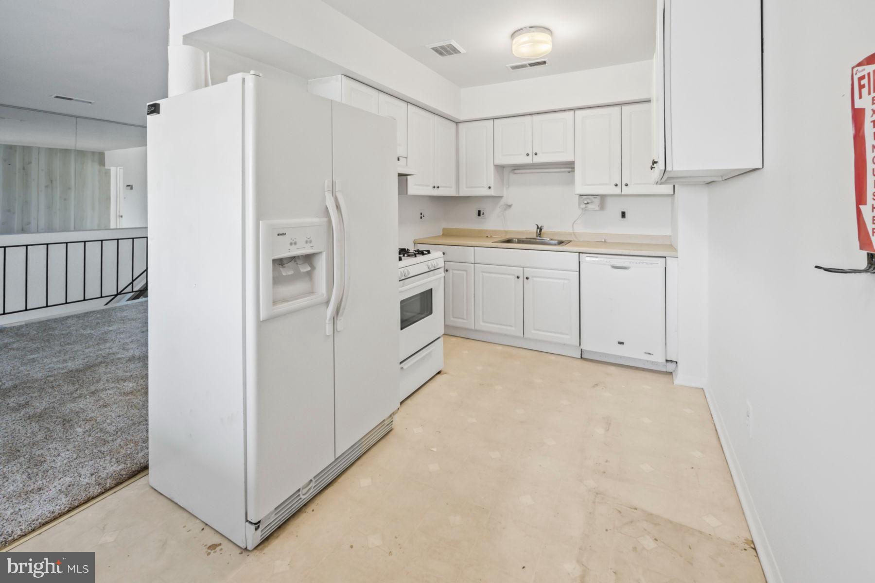 810 North Forklanding Road, Unit 212 Maple Shade, NJ 08052 - Photo 15 of 31