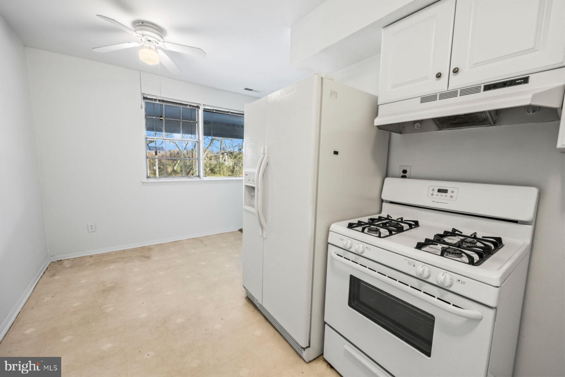 810 North Forklanding Road, Unit 212 Maple Shade, NJ 08052 - Photo 18 of 31