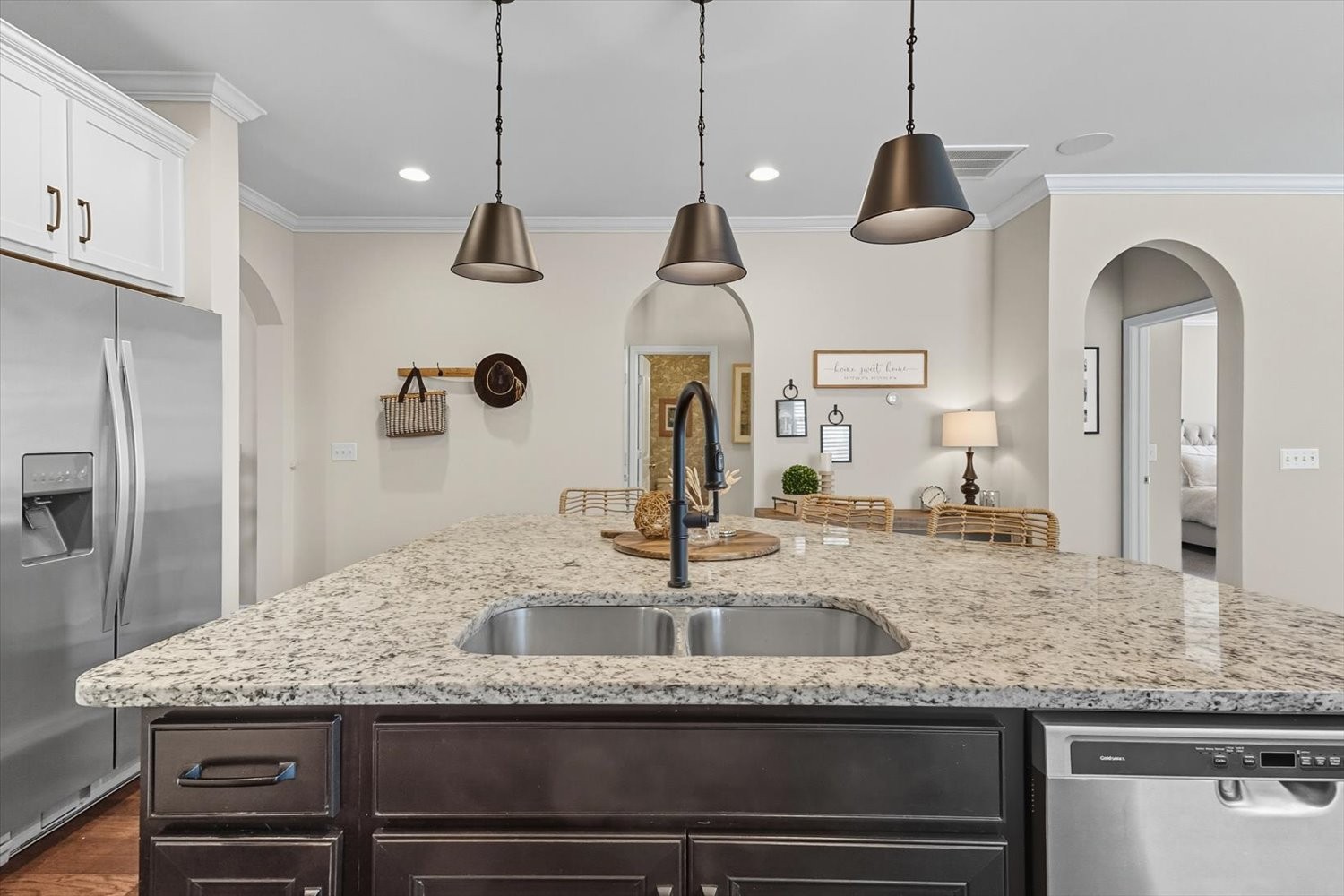 4706 Venito Street Mount Juliet, TN 37122 - Photo 8 of 39 a kitchen with granite countertop a sink stainless steel appliances and cabinets
