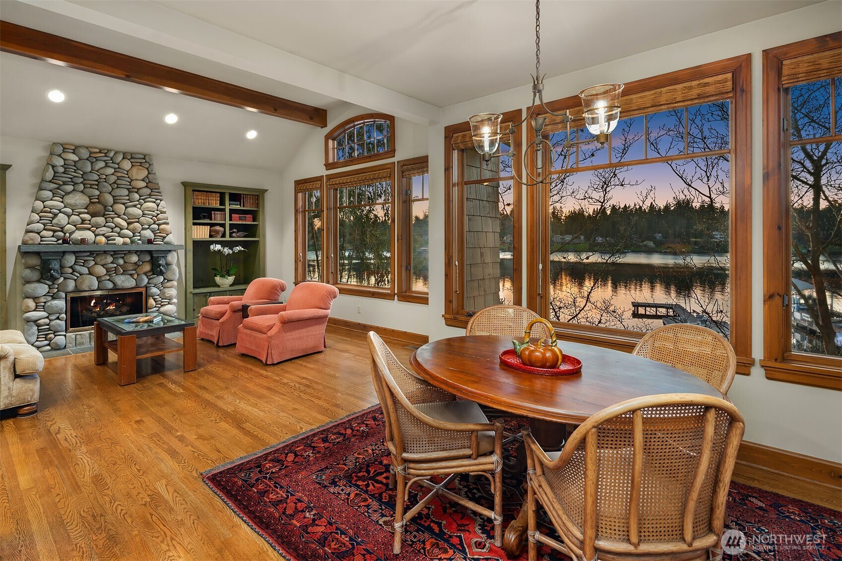 8901 Northeast 36th Street Yarrow Point, WA 98004 - Photo 10 of 40