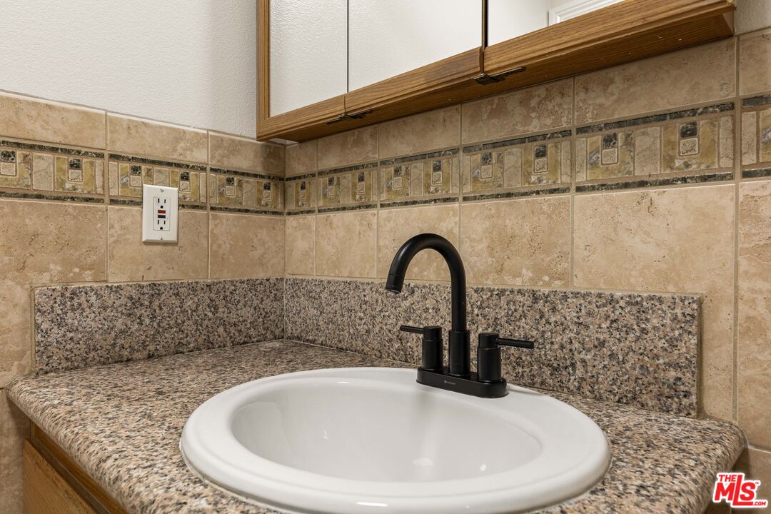 11738 Valley View Avenue, Unit 1 Whittier, CA 90604 - Photo 17 of 34