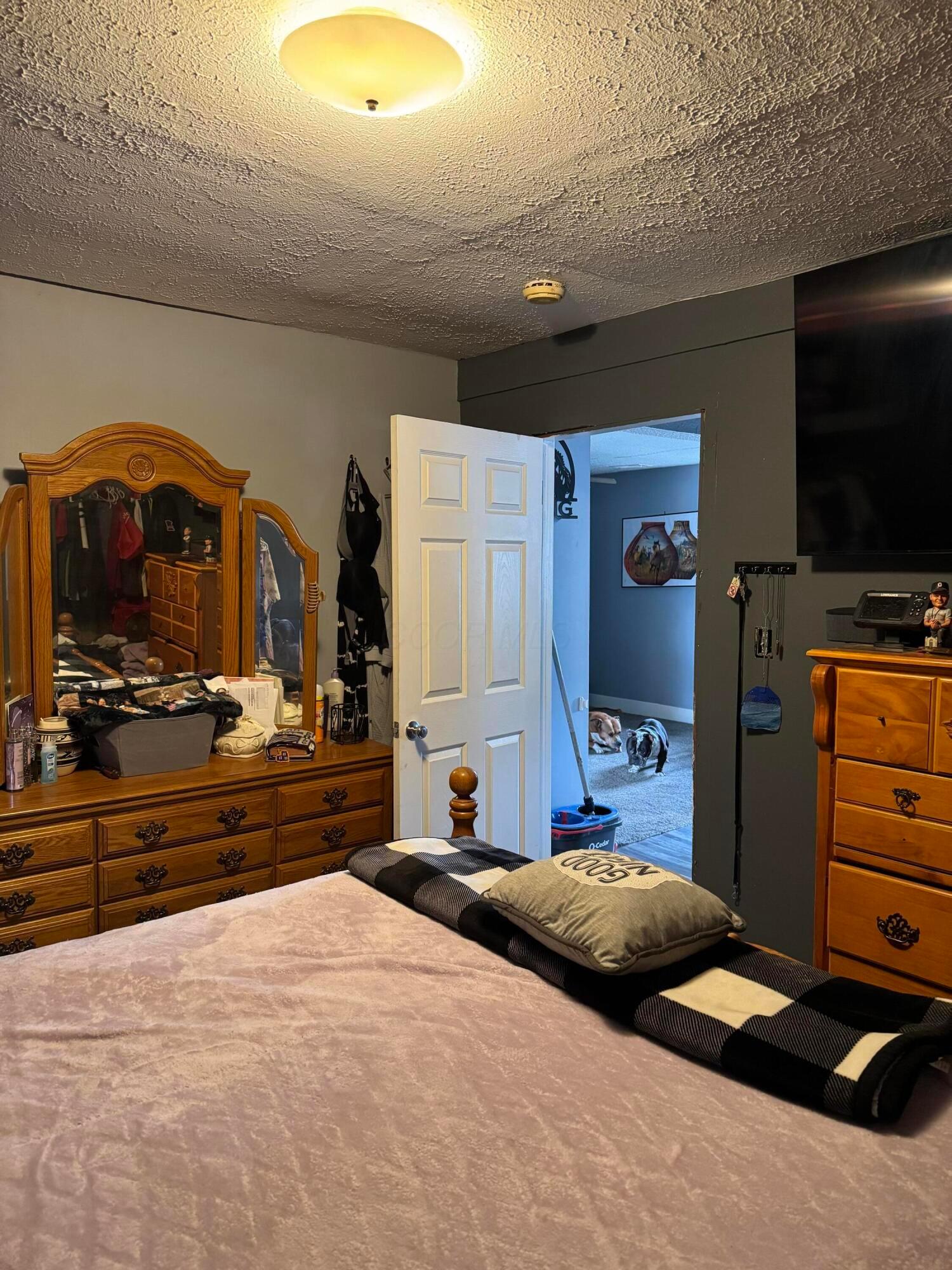 4850 Ridge Street Columbus, OH 43207 - Photo 7 of 12