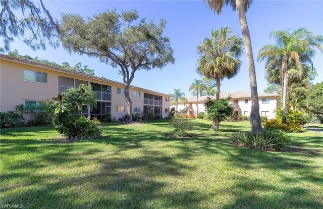 $3,200 | 27249 Pullen Avenue, Unit 4, Bonita Springs, FL 34135
