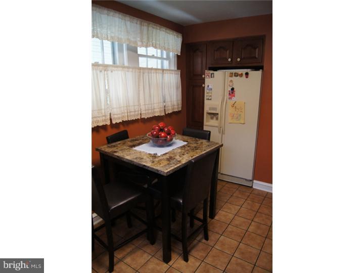 7326 Ryers Avenue Philadelphia, PA 19111 - Photo 9 of 25 Kitchen