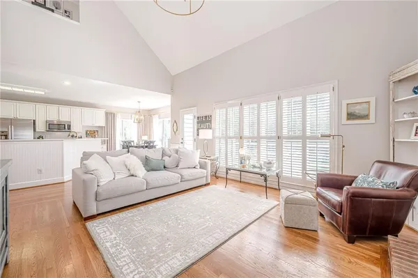 $780,000 | 4454 Woodford Pass Northeast, Roswell, GA 30075