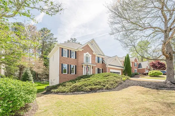 $780,000 | 4454 Woodford Pass Northeast, Roswell, GA 30075