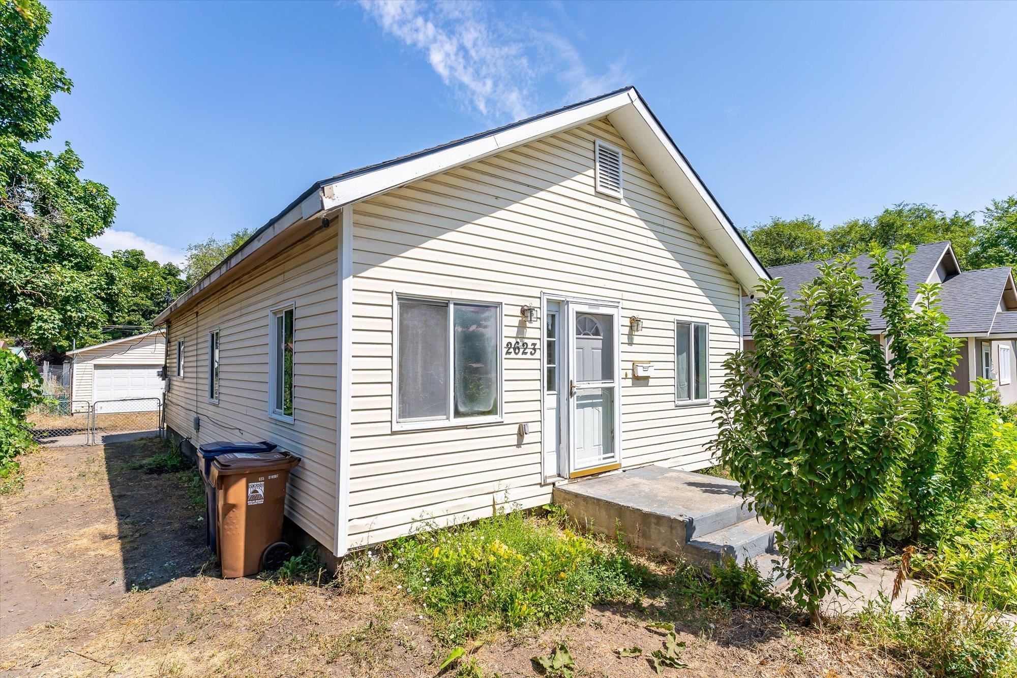 2623 East Sharp Avenue Spokane, WA 99202 - Photo 1 of 27