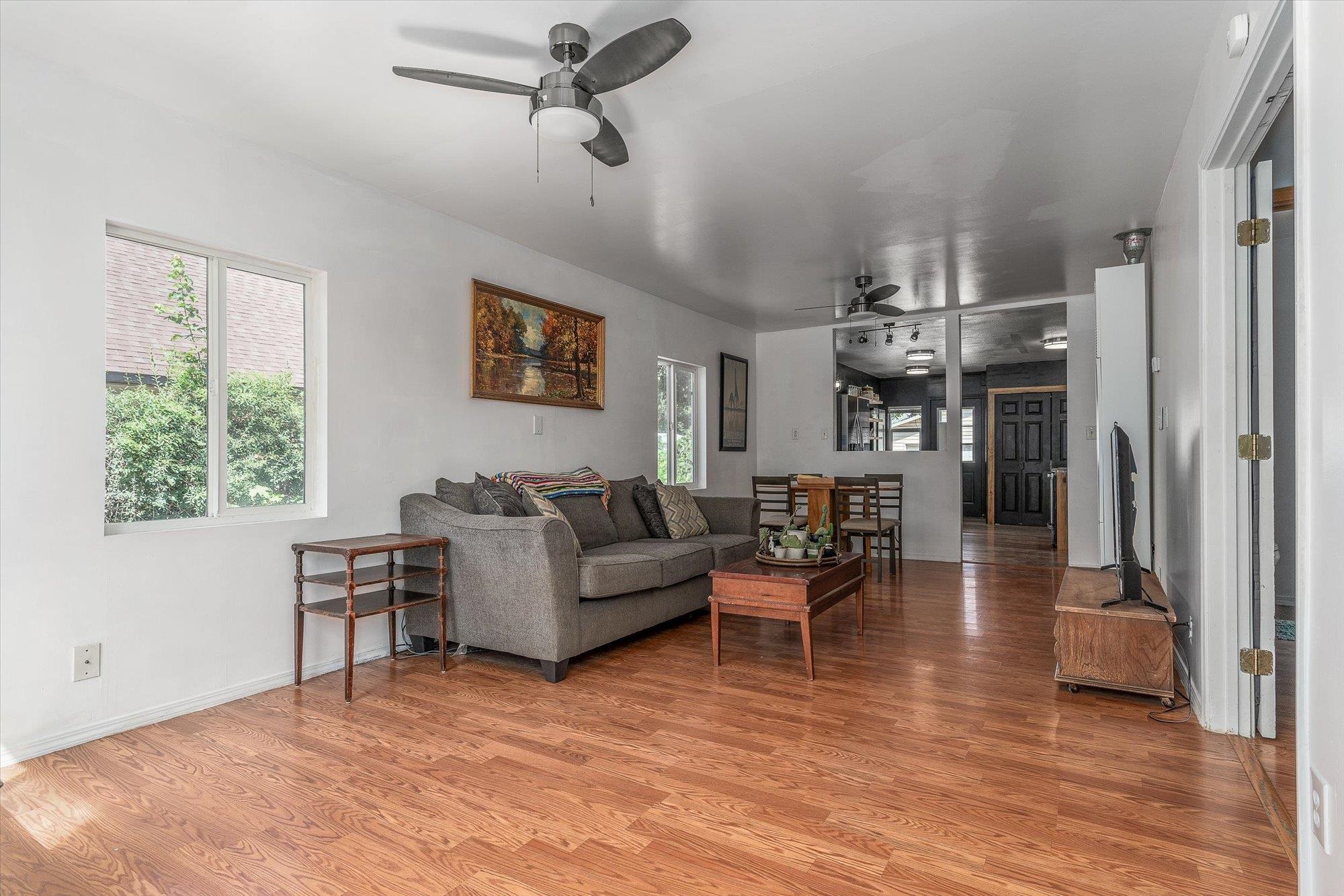 2623 East Sharp Avenue Spokane, WA 99202 - Photo 3 of 27