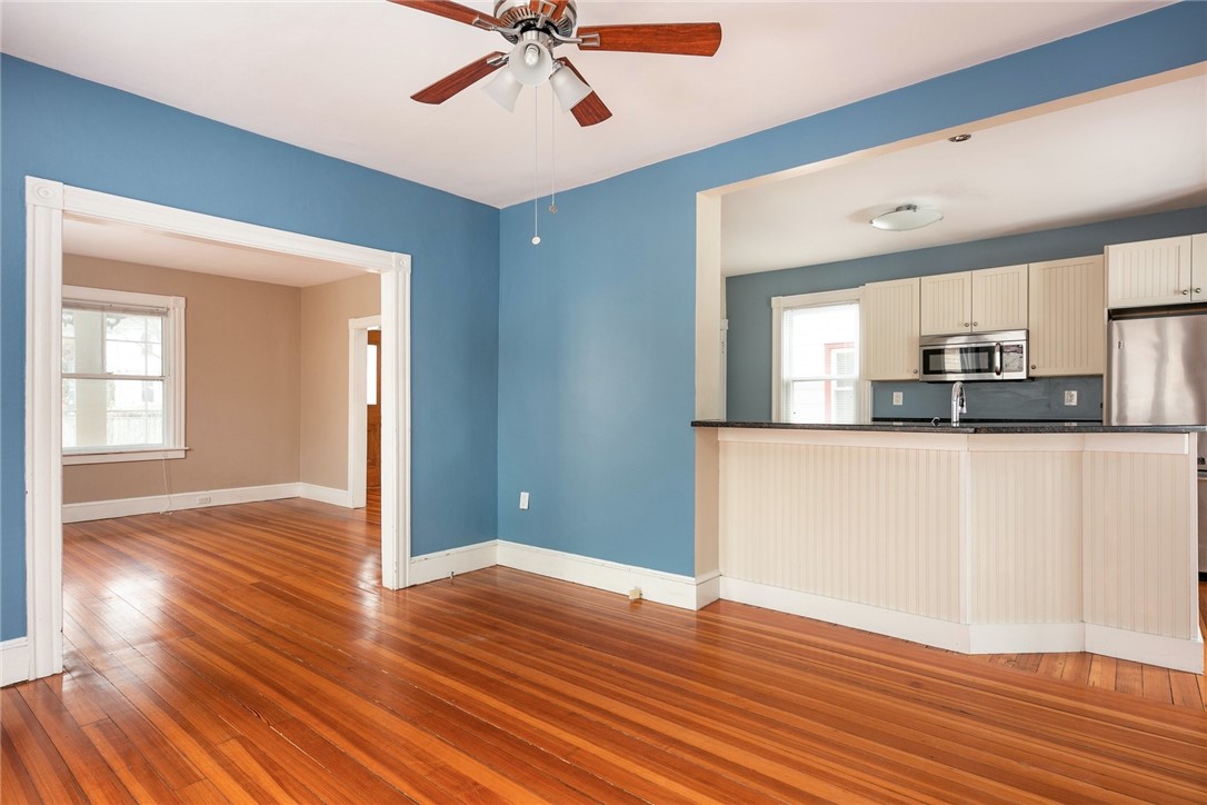 5 Cummings Road Newport, RI 02840 - Photo 11 of 26