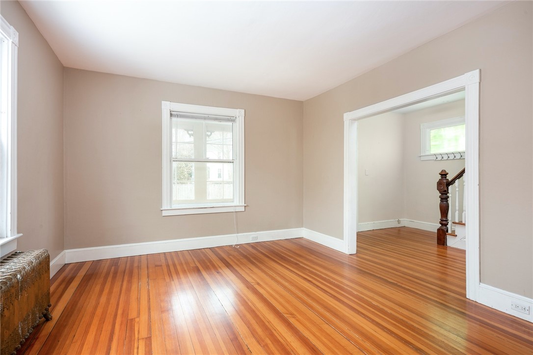 5 Cummings Road Newport, RI 02840 - Photo 12 of 26