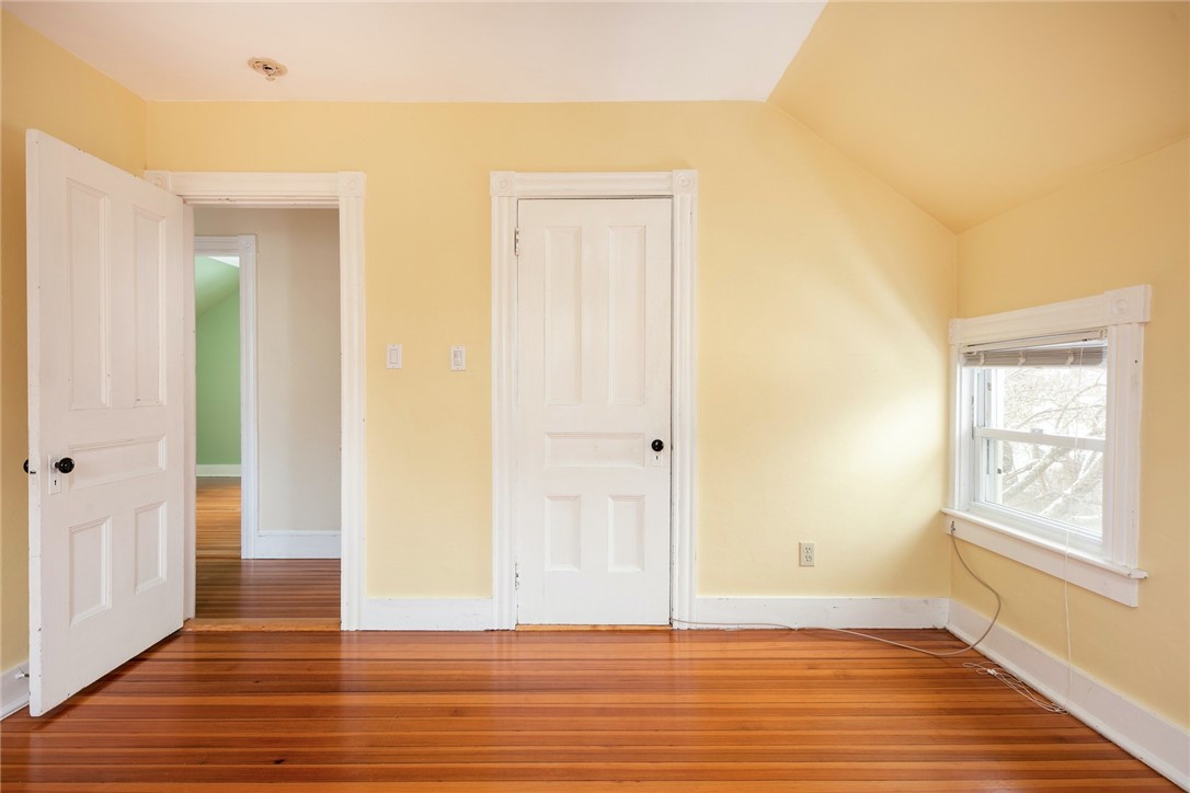 5 Cummings Road Newport, RI 02840 - Photo 15 of 26