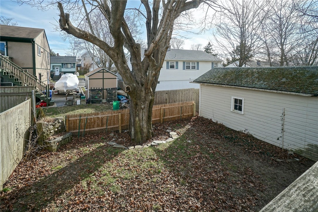 5 Cummings Road Newport, RI 02840 - Photo 23 of 26