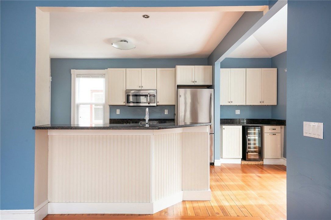5 Cummings Road Newport, RI 02840 - Photo 7 of 26