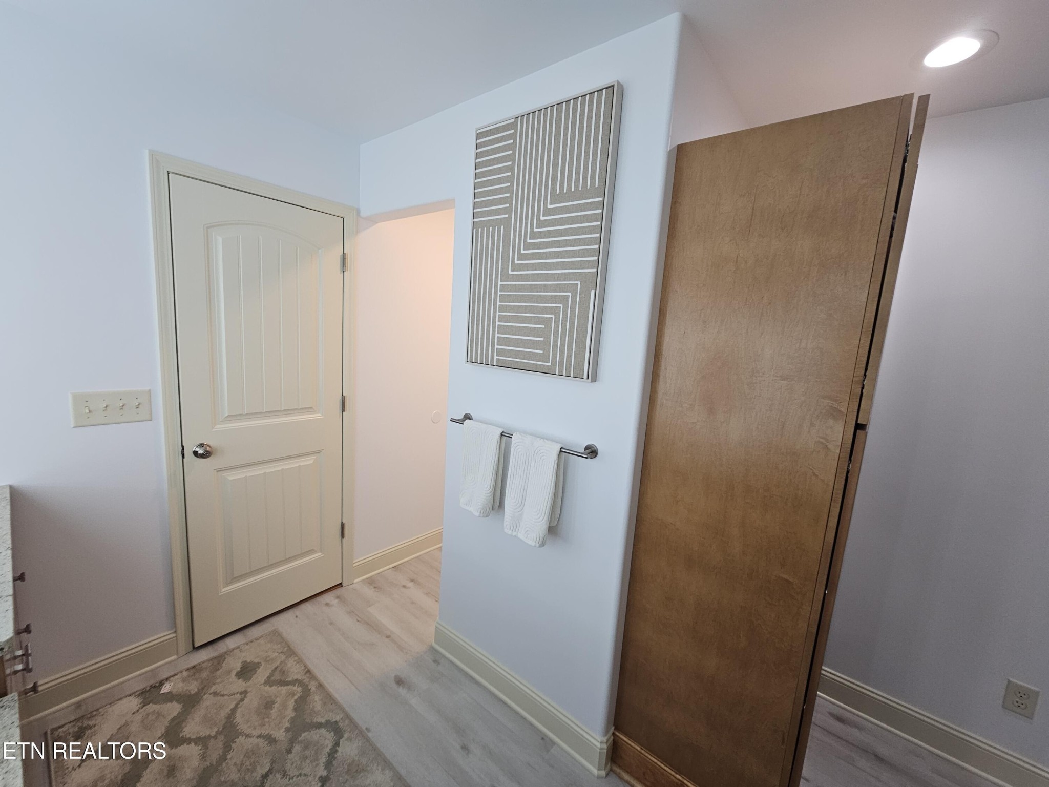 5920 Whisper Ridge Lane Corryton, TN 37721 - Photo 22 of 49 a view of bathroom