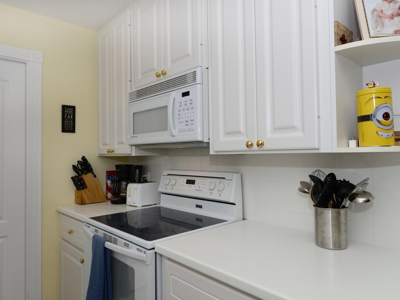 342 Legare Court Jupiter, FL 33458 - Photo 6 of 14 Kitchen