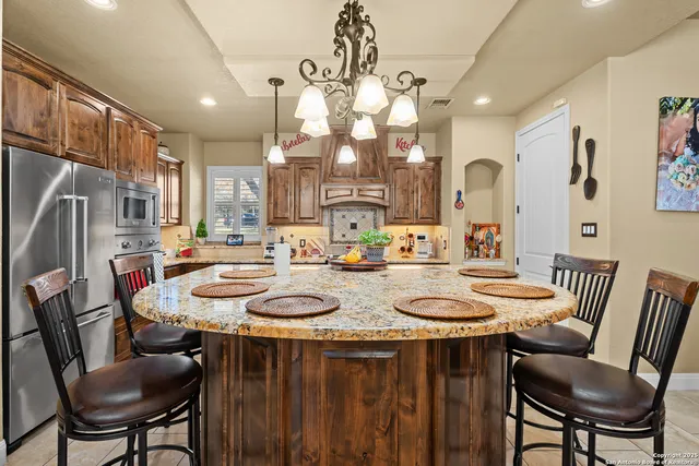 $600,000 | 113 Eden Crossing, Adkins, TX 78101