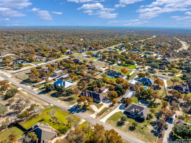 $600,000 | 113 Eden Crossing, Adkins, TX 78101