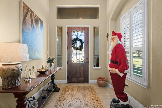 $600,000 | 113 Eden Crossing, Adkins, TX 78101