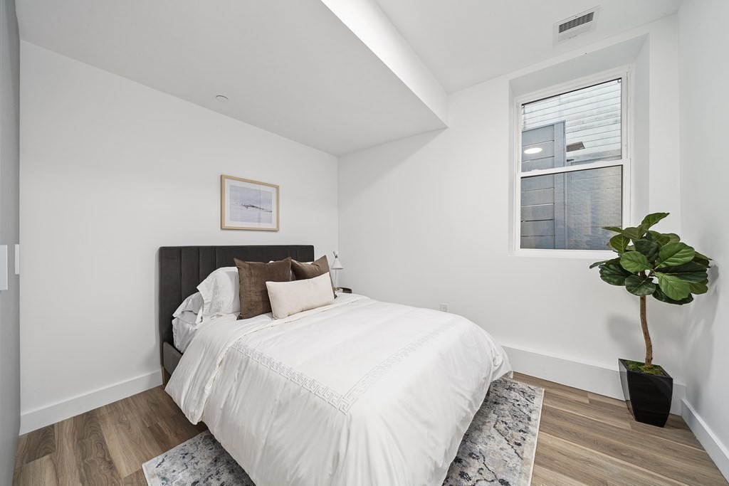 118 Spring Street, Unit 1 Cambridge, MA 02141 - Photo 18 of 21