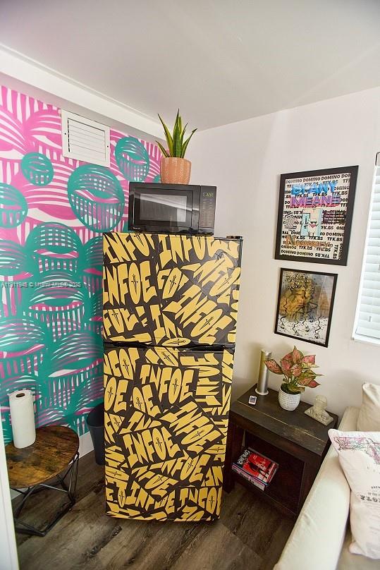 420 Northwest 111th Street Miami, FL 33168 - Photo 11 of 12 a living room with furniture