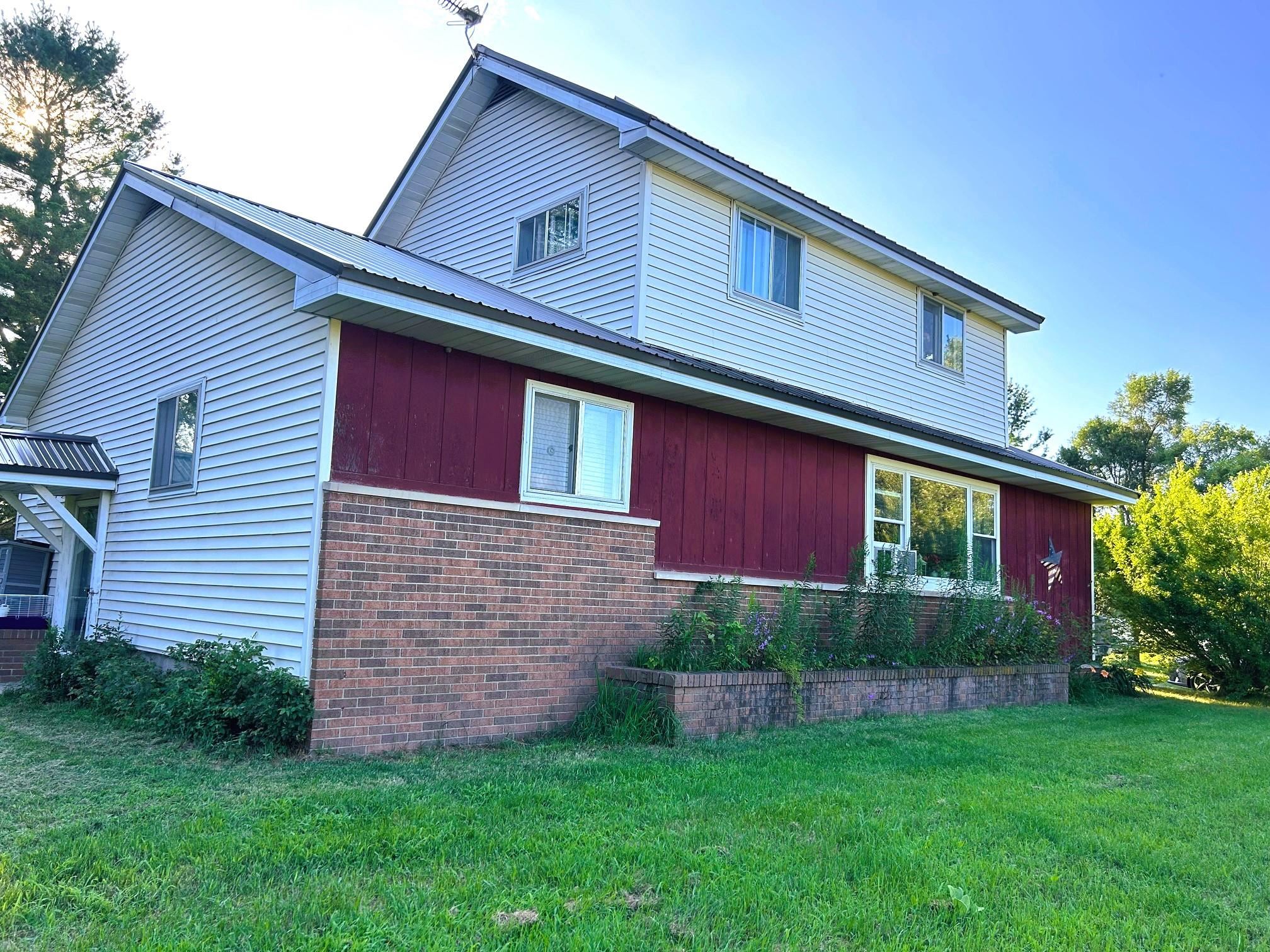 10963 North Glass Road Farwell, MI 48622 - Photo 19 of 26 1925220-e25fff03-7a7a-4fb5-a694-0d61115519a5.JPG