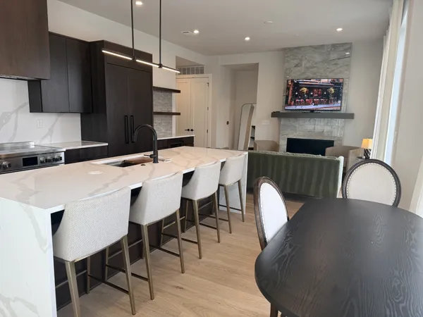 $6,500 | 321 31st Avenue North, Unit 113, Nashville, TN 37203