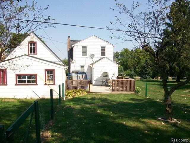 3677 Prospect Road Ann Arbor, MI 48105 - Photo 13 of 14 REAR OF HOUSE