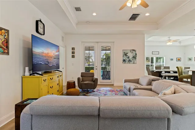 $775,000 | 6318 31st Street South, St. Petersburg, FL 33712