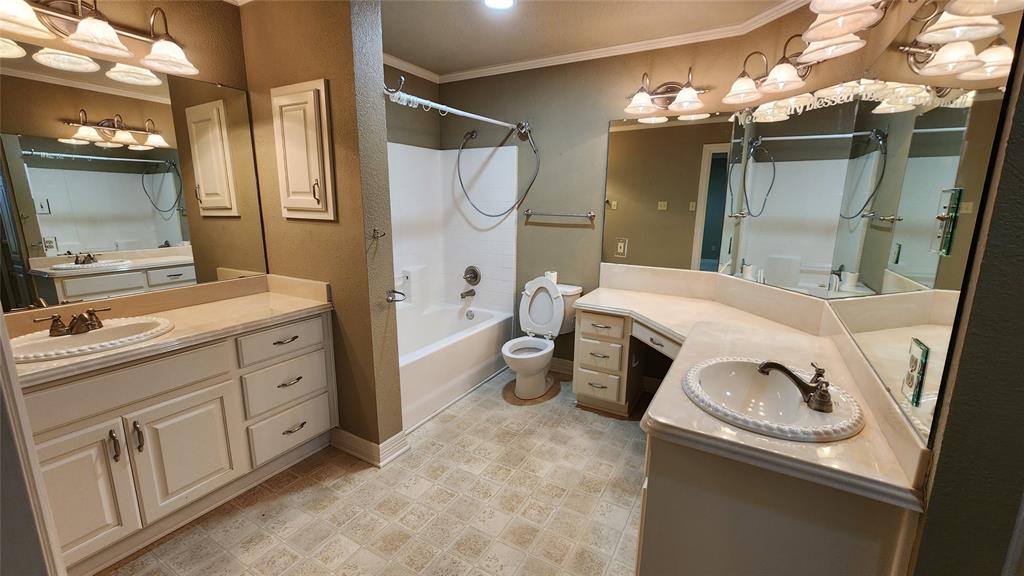 13539 Chapel Road Lorena, TX 76655 - Photo 10 of 21