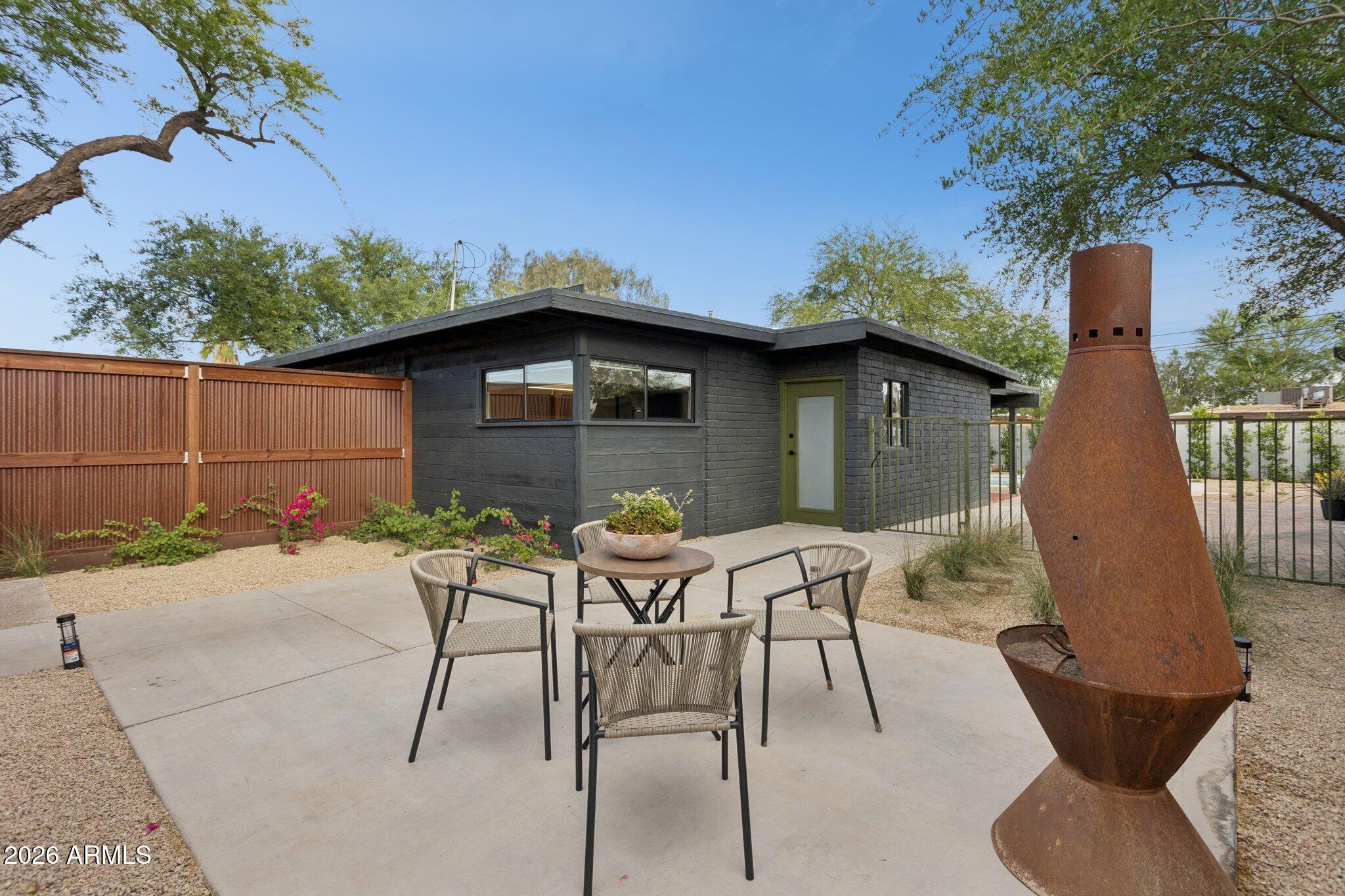 8015 East Coronado Road Scottsdale, AZ 85257 - Photo 10 of 93 Frank Fazio, AIA mid-mod home