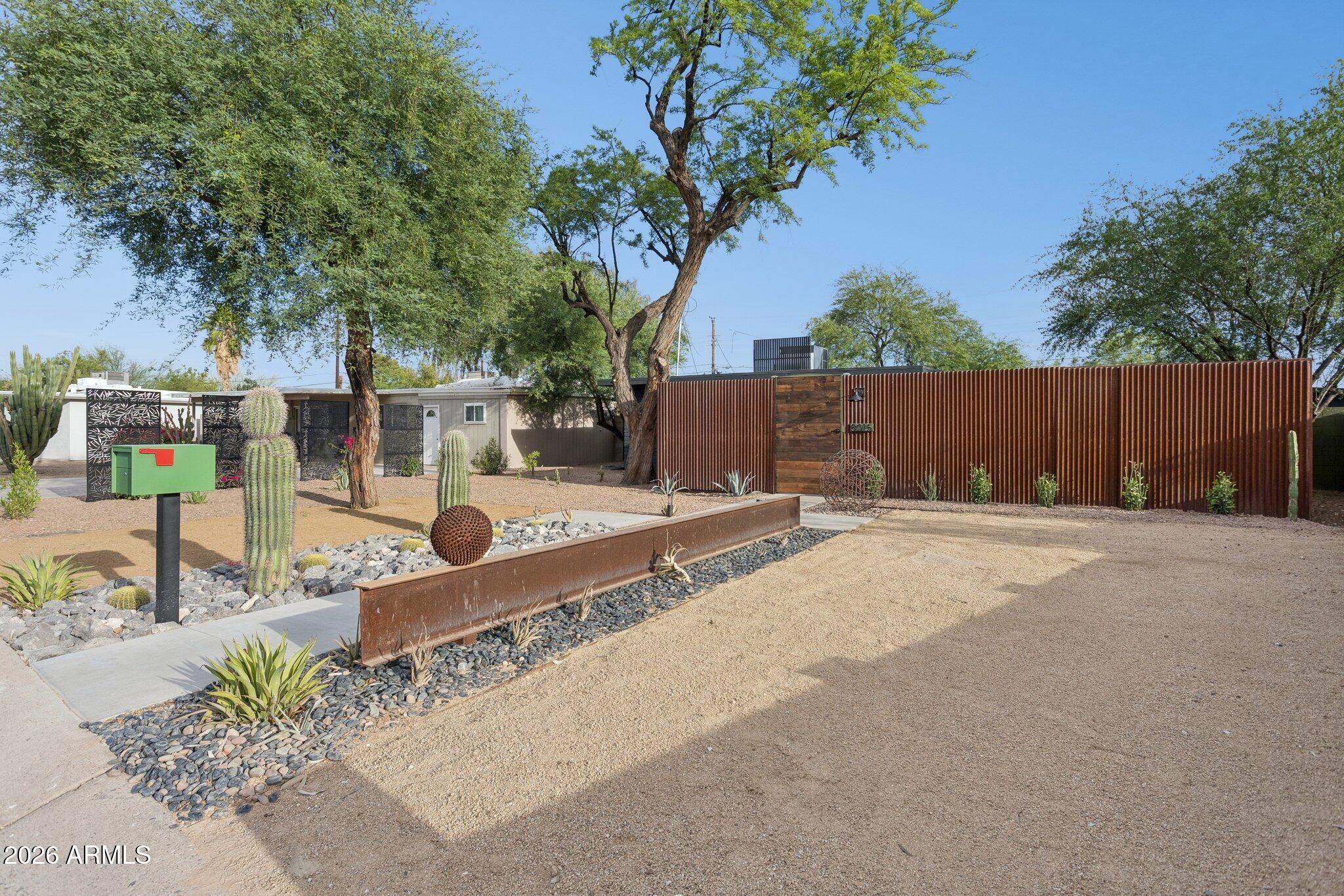 8015 East Coronado Road Scottsdale, AZ 85257 - Photo 39 of 93 Parking area on right side of yard