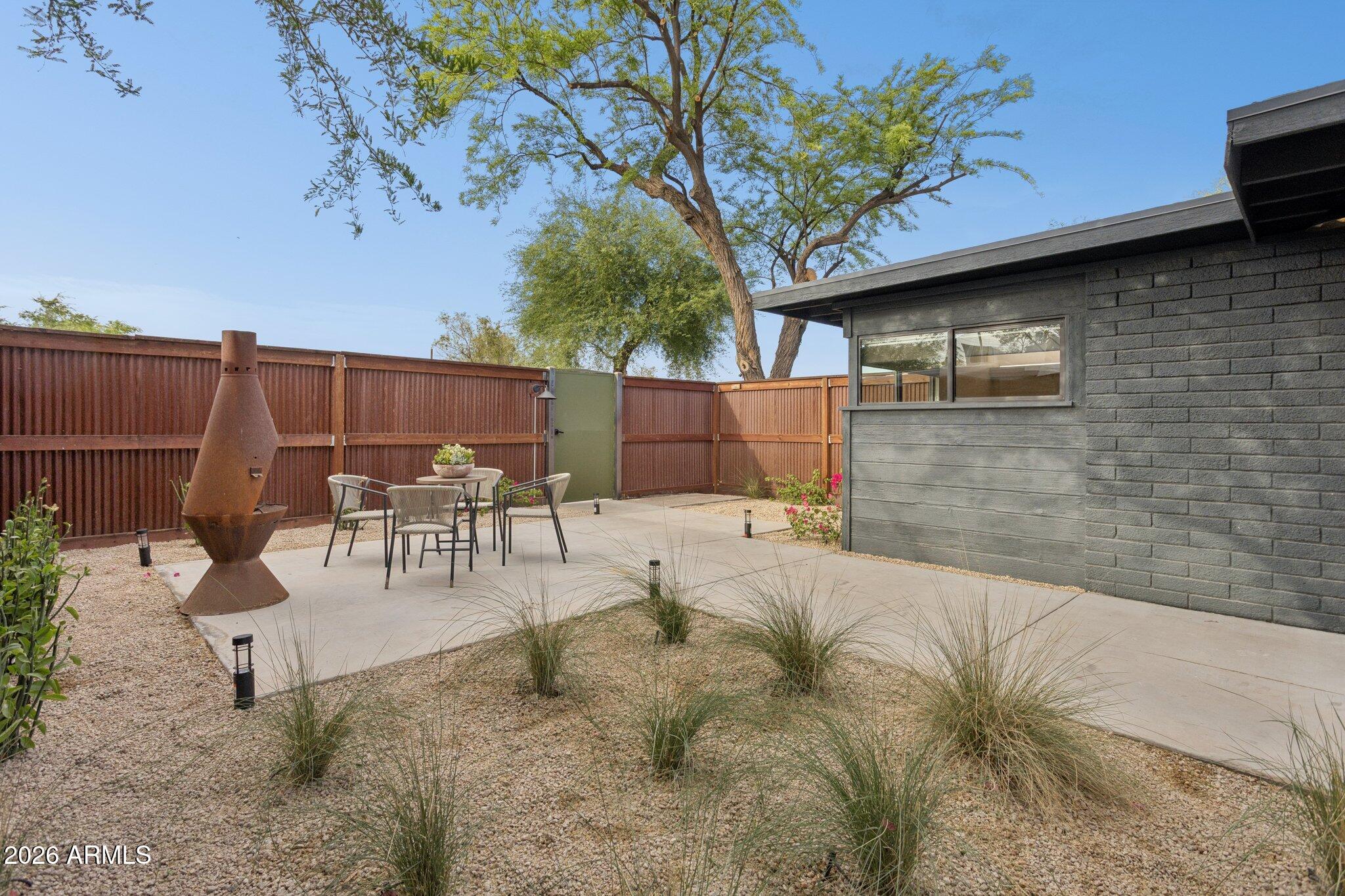 8015 East Coronado Road Scottsdale, AZ 85257 - Photo 73 of 93 Many entertaining space