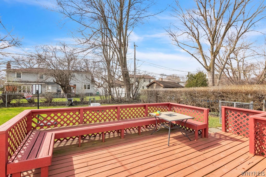 223 West Klein Road Amherst, NY 14221 - Photo 12 of 49