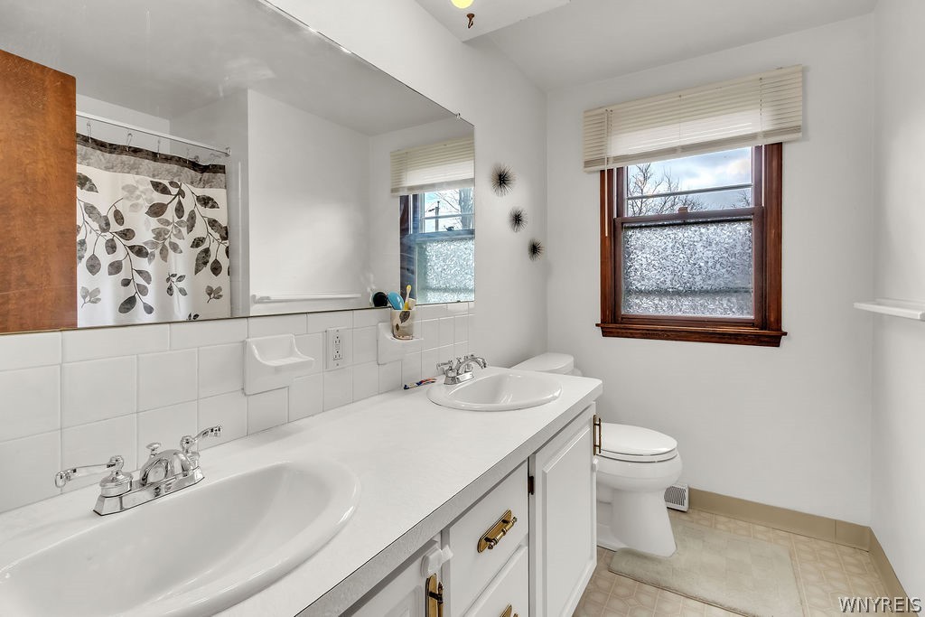 223 West Klein Road Amherst, NY 14221 - Photo 39 of 49