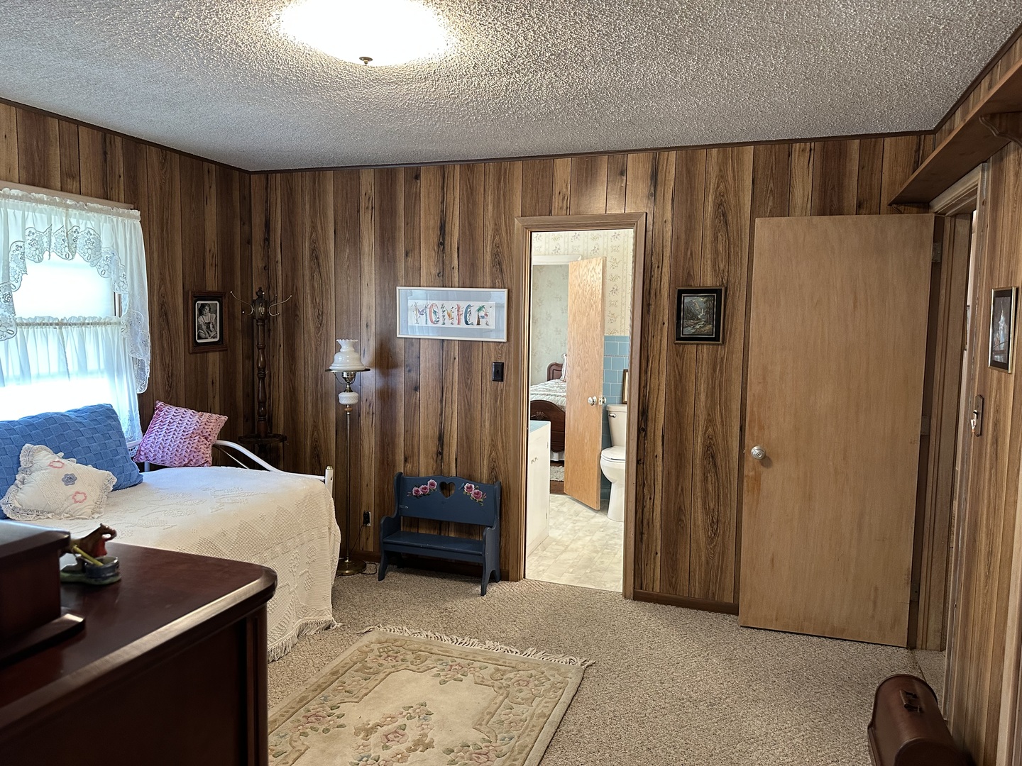 107 Towne Street Morrison, IL 61270 - Photo 17 of 29 a living room with furniture and a window