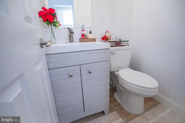 $229,900 | 1424 South Vogdes Street, Philadelphia, PA 19143