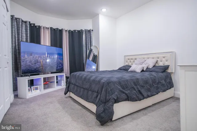 $229,900 | 1424 South Vogdes Street, Philadelphia, PA 19143