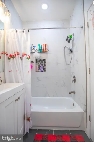 $229,900 | 1424 South Vogdes Street, Philadelphia, PA 19143