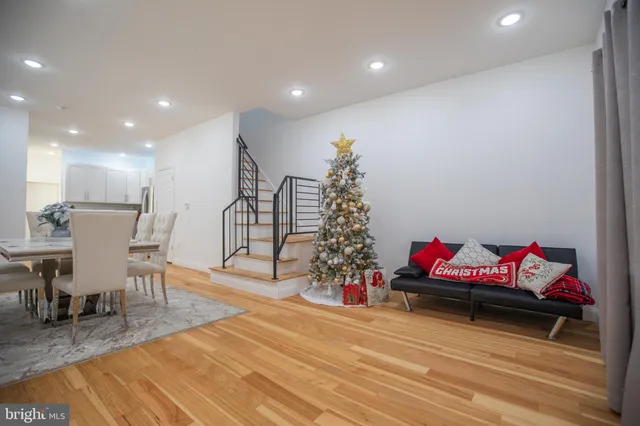 $229,900 | 1424 South Vogdes Street, Philadelphia, PA 19143